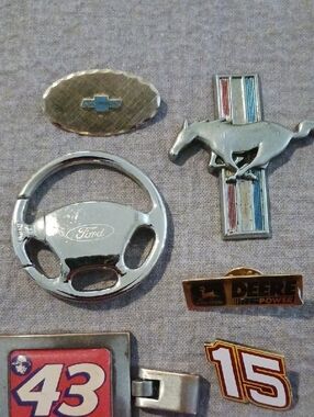 Ford Silver Key Fob, Mustang Vintage, Chevrolet Pin Lot